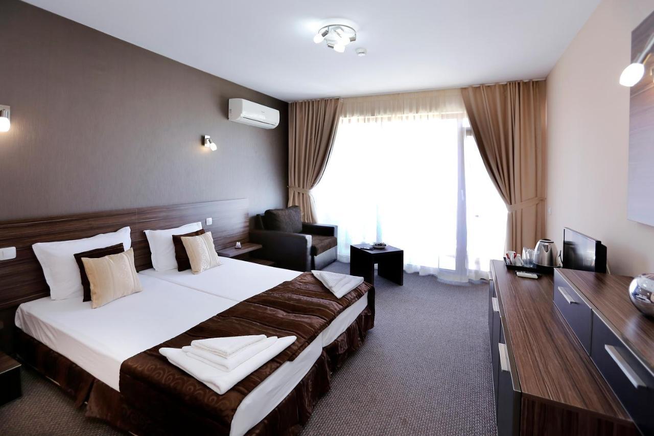 Coral Hotel Pomorie Extérieur photo